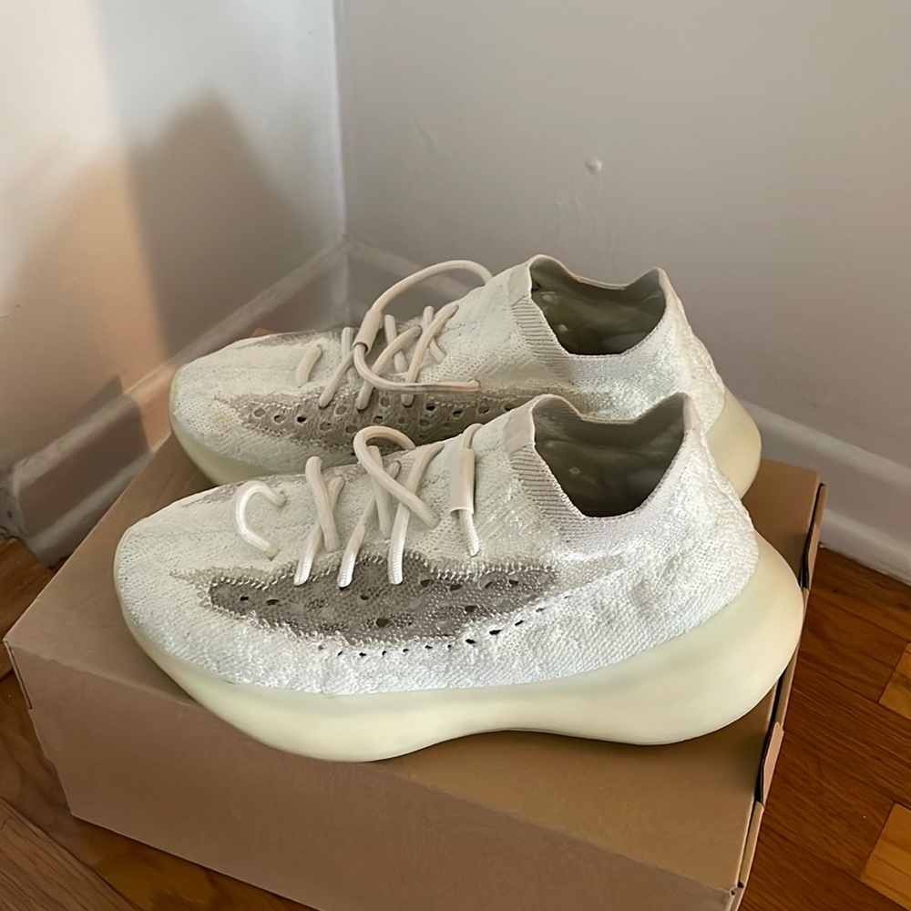 Adidas glow in the dark sole CALGLO